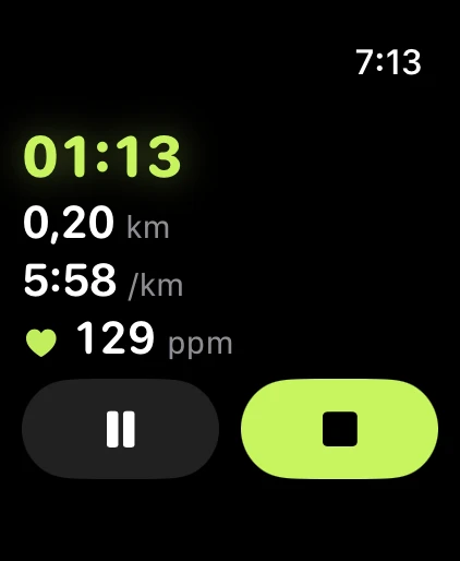 App de RunGlow en Apple Watch durante una carrera